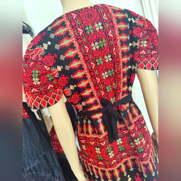 Embroidery Dress - Picture 8 of 15